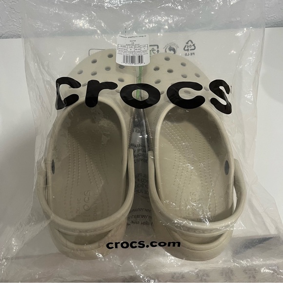 Crocs Women’s Classic Platform Clog - Bone - NWT - Picture 7 of 8